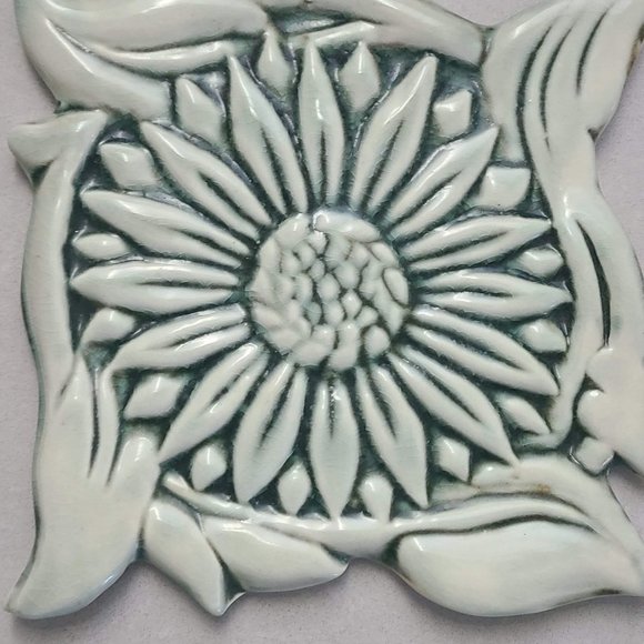 Floral Ceramic Tile Hot Plate - Picture 3 of 6